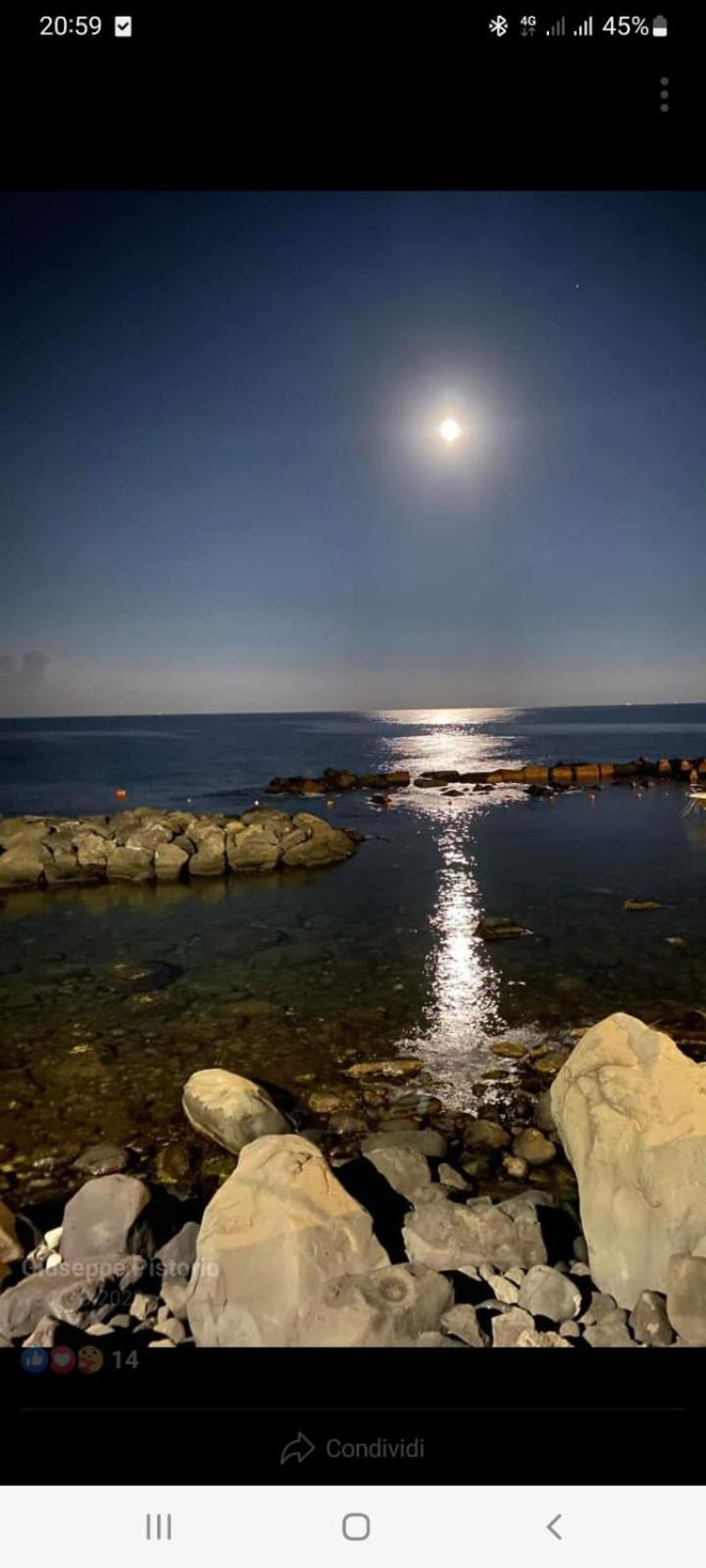 Alba Marina E Tramonti Etnei Lejlighed Riposto Eksteriør billede