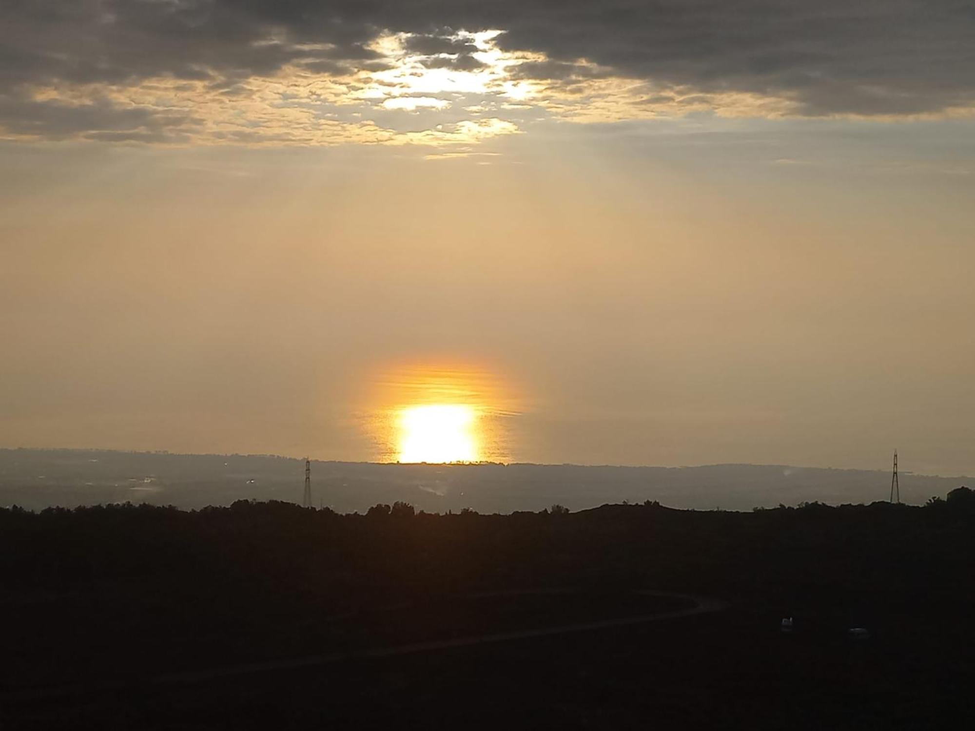 Alba Marina E Tramonti Etnei Lejlighed Riposto Eksteriør billede